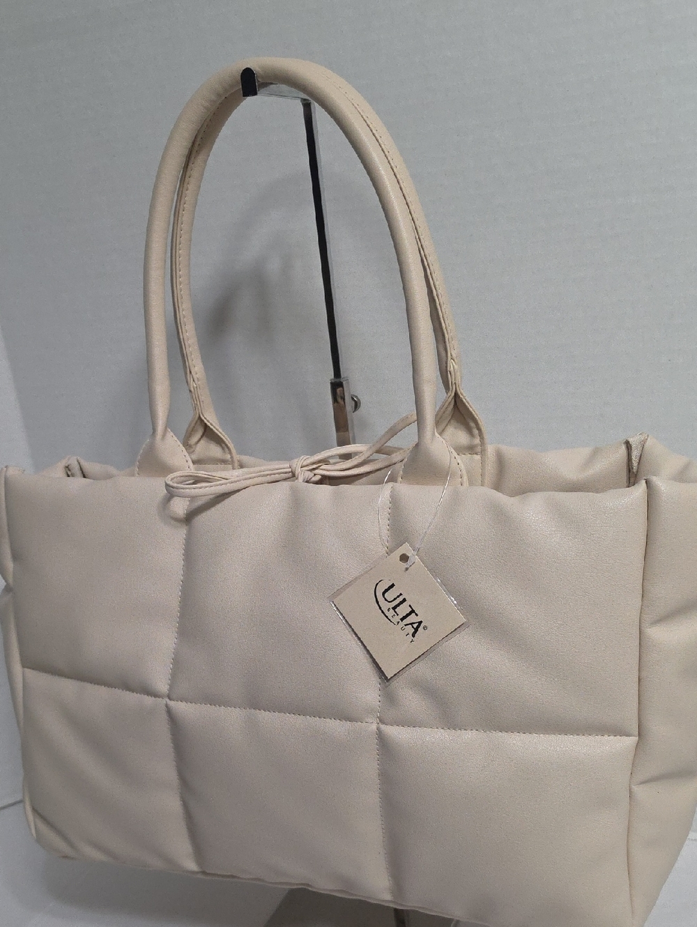 Ulta Beauty Quilted Tote in Light Cream *NWT*